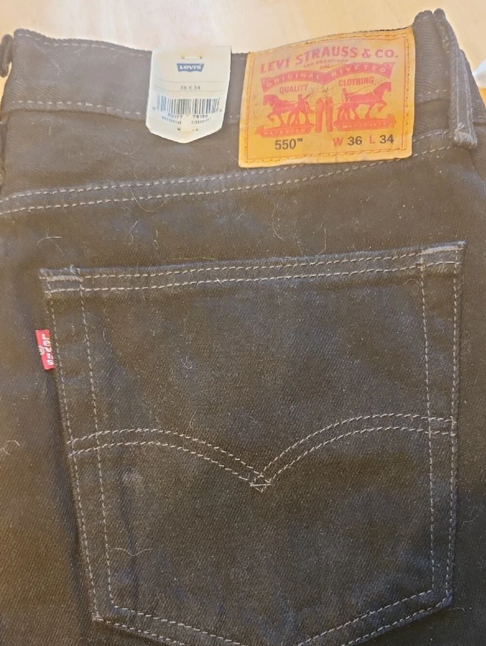 Levi's 550 Straight Leg Jeans in Dark Brown